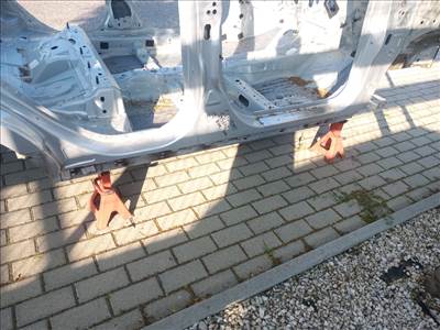 Ford Ecosport (BK) jobb küszöb