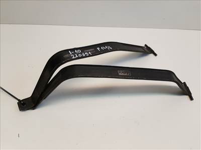 Hyundai I 10  üzemanyagtank tartó pánt