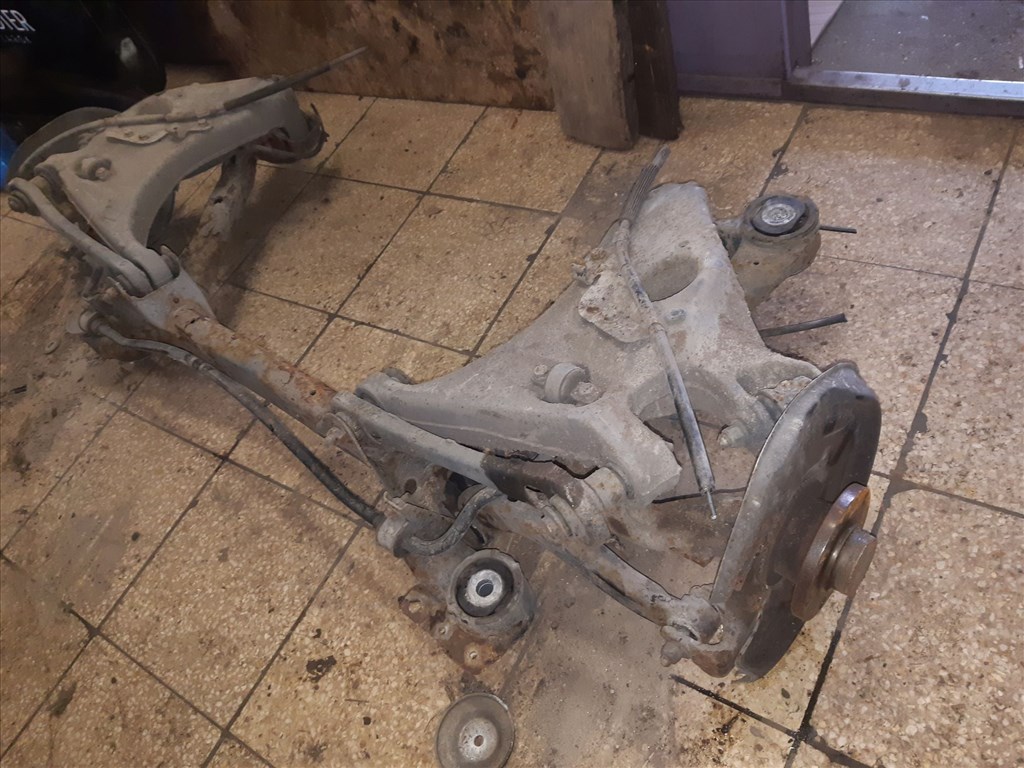 Audi A4 B6 Hátsó Híd Tárcsafékes 4. kép