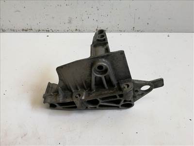 Nissan NV200 jobb első motortartó bak 8200408663