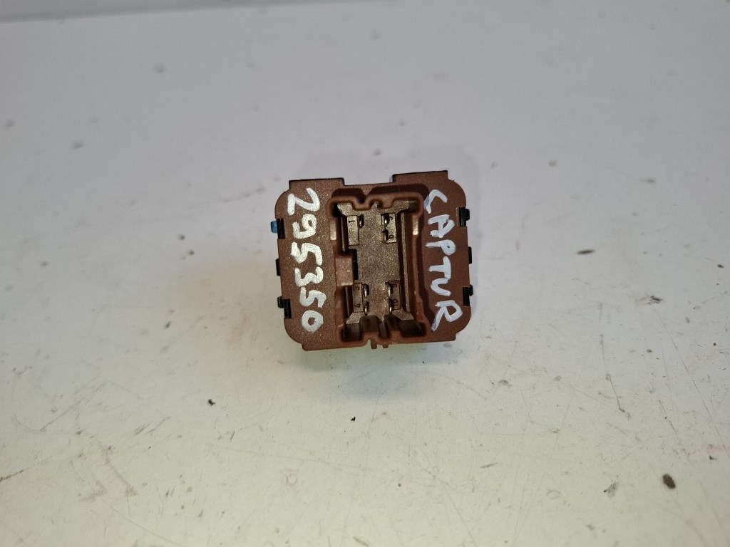 Renault Captur bal elsõ ablakemelõ kapcsoló 254113300R 3. kép