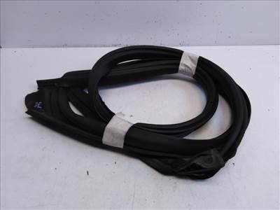 Tesla Model 3 jobb első ajtó kédergumi