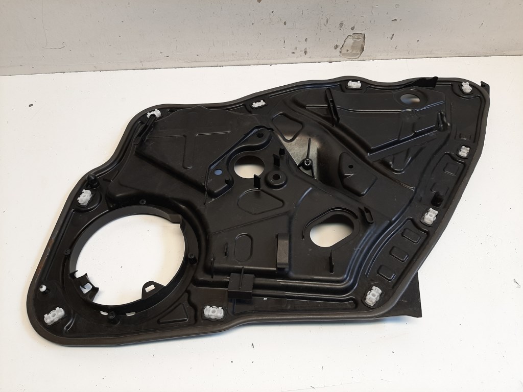 Volkswagen Passat CC bal hátsó ablakemelõ szerkezet tartó 3C8839755D 2. kép