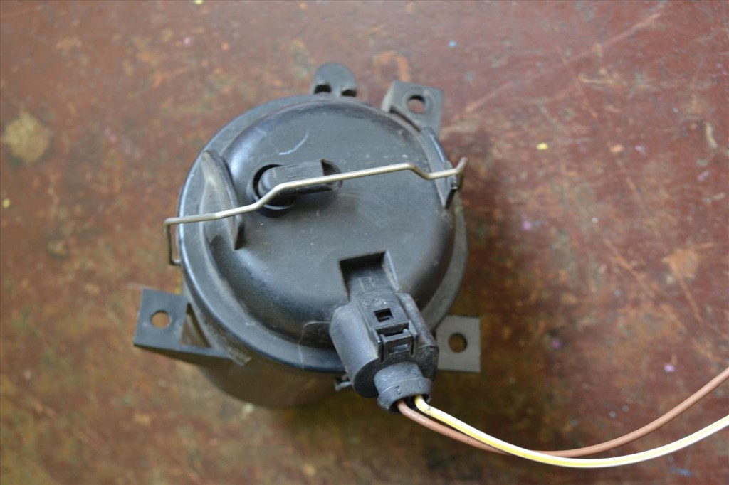 Volkswagen Polo IV 9N jobb első ködlámpa,.ködfényszóró!  3. kép