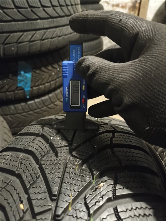  205/6016" újszerű Kumho téli gumi gumi 5. kép