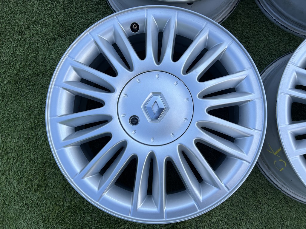 4x100 16" Renault gyári alufelni 6,5Jx16h2 ET49 3. kép