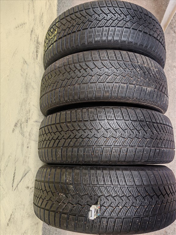  215/5517" újszerű Semperit téli gumi gumi 2. kép