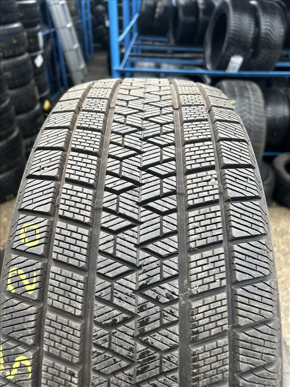 4db 235/45×20″ Gripmax téli gumiabroncs. (3751264) 2. kép