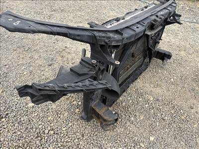 Audi Q7 (4L) 3.0 TDI quattro homlokfal, hűtősor 