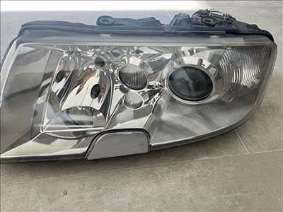 Skoda Superb I Xenon fényszóró Hella