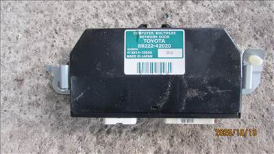 Toyota RAV4 IV. csomagtérajtó vezérlő 89222-42020