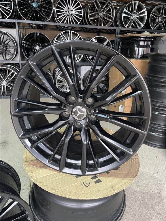  Mercedes gyári 18" alufelni 1. kép