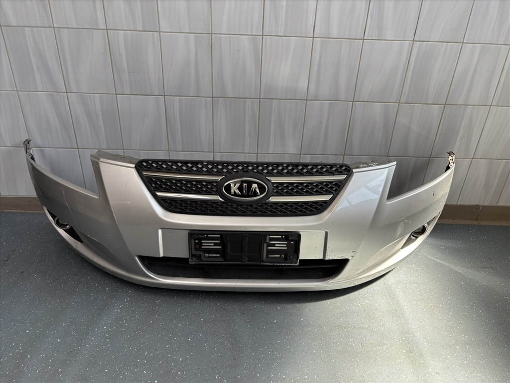 Kia Cee'd (ED) komplett első lökhárító 2. kép