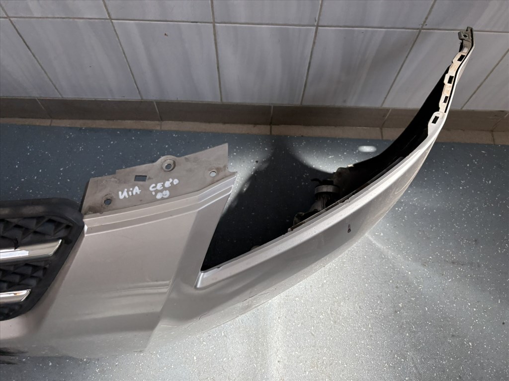 Kia Cee'd (ED) komplett első lökhárító 3. kép