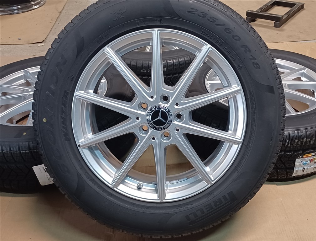 Új! Mercedes W167 Gle 5x112 7,5x18 235/60 R18 új téli gumikkal 4db 1. kép