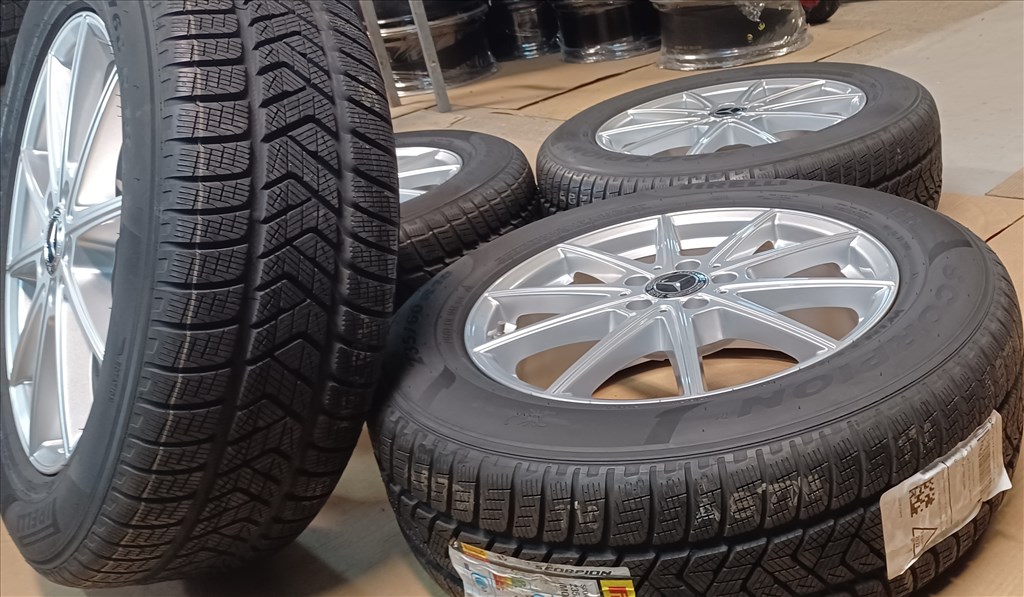 Új! Mercedes W167 Gle 5x112 7,5x18 235/60 R18 új téli gumikkal 4db 3. kép