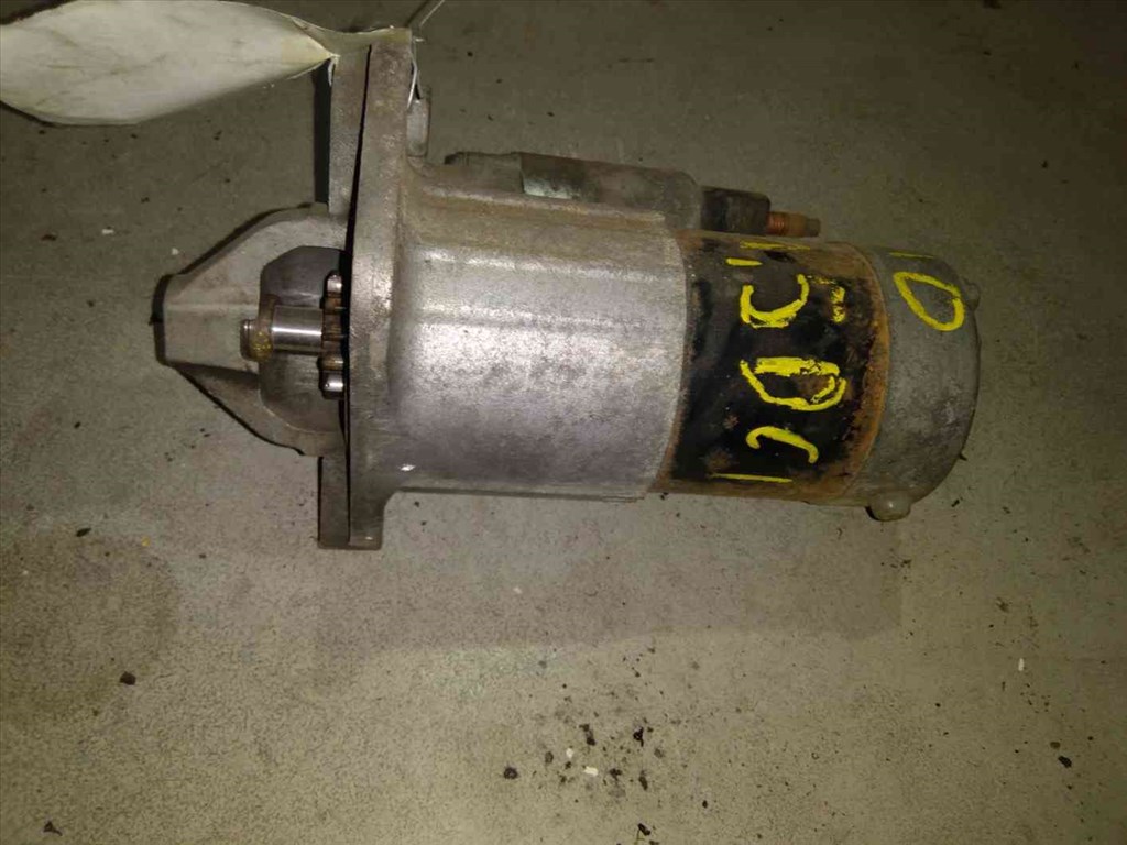 Renault Clio II Önindító 8200 584 675 1. kép