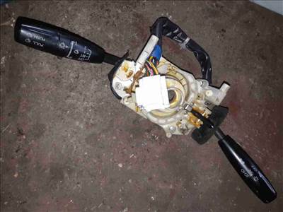 Kia Carnival II Bajuszkapcsoló K56A 66 120