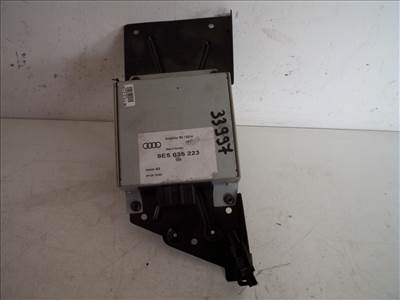 Audi A4 (8E B6) erősítő 8E5035222