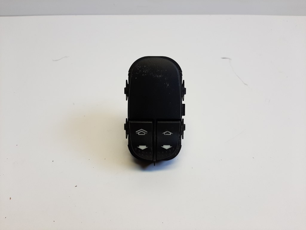 Ford Focus bal elsõ ablakemelõ kapcsoló 98AG14529BC 1. kép