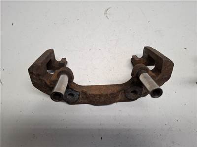 Ford Fusion jobb első féknyereg tartó