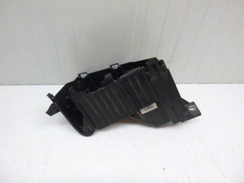 Ford Mondeo (MK4) biztosítéktábla tartó 6G9T14A067AB 2. kép