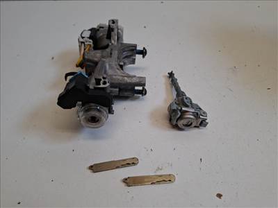 Honda CR-V  zárgarnitúra motorvezérlő nélkül