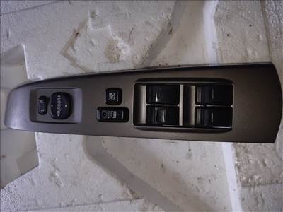 Toyota Prius Ablakemelő + Központizár Kapcsoló + Elektromos Tükör Állító Kapcsoló