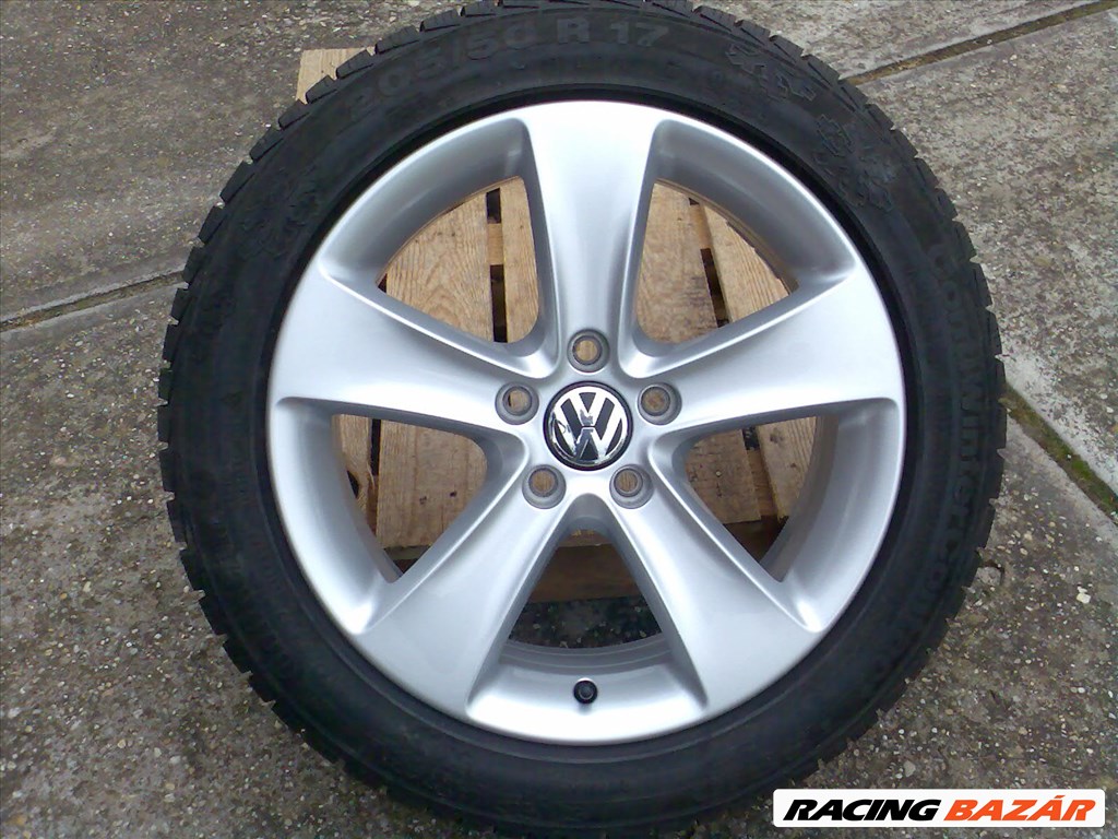  Volkswagen Passat / Passat CC 17-es gyári alufelnit keresek vennék 1db-ot  1. kép