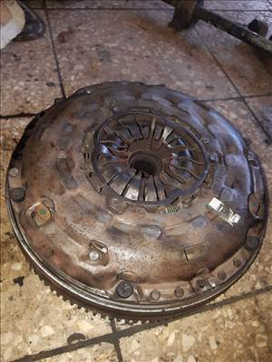 Volvo S40 04-12 Kuplung Szett  Kettőstömegû Lendkerék 8V41 6477 DB