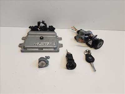 Nissan Note (E12) zárgarnitúra