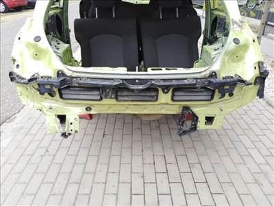 Opel Adam  hátfal