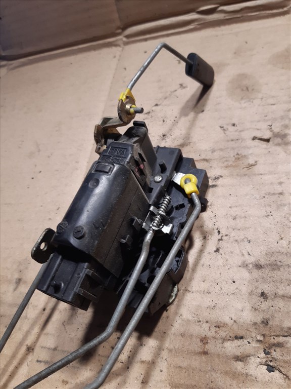 Renault Master 03-10 Bal Elsõ Ajtó Zárszerkezet 2. kép