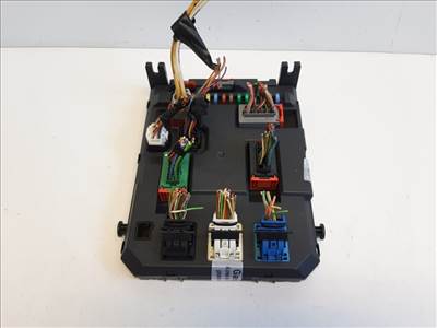 Peugeot 207 cc  bsi modul 9664983380