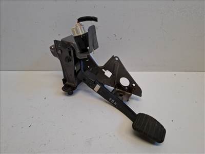Renault Captur  fékpedál 465013423R