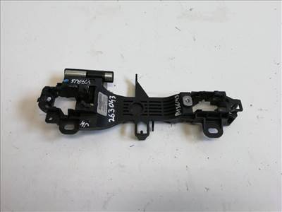 Toyota Yaris (XP130) jobb első kilincsfészek 692010D050