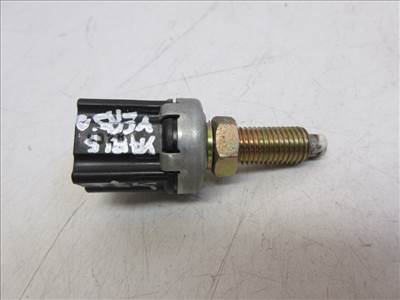 Toyota Yaris Verso  féklámpa kapcsoló