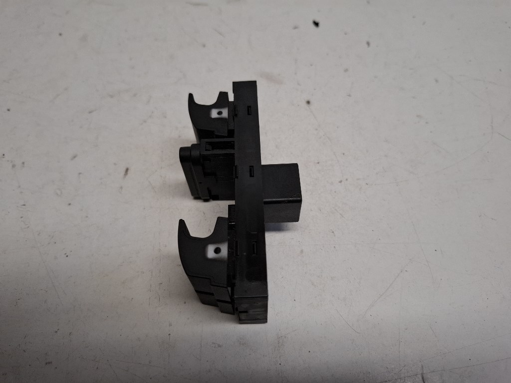 Volkswagen Golf V (1K) bal elsõ ablakemelõ kapcsoló 1K4959857A 2. kép