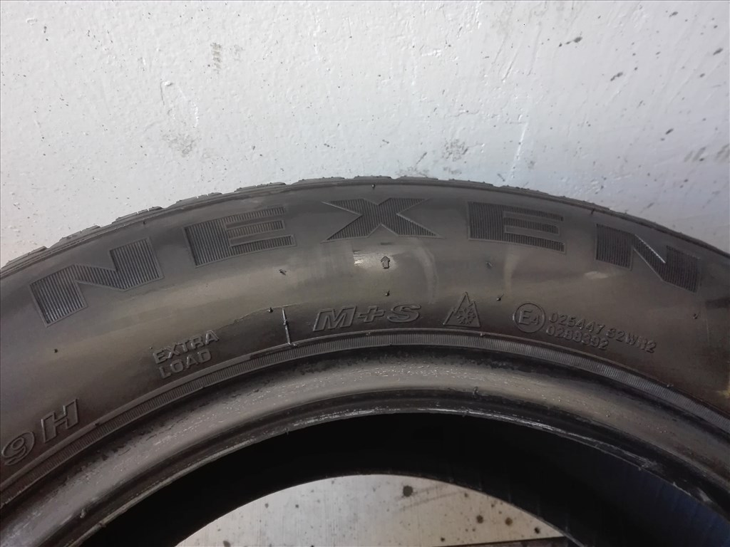 215/60R16 Nexen téli gumi garnitúra 215/60 R16 6. kép