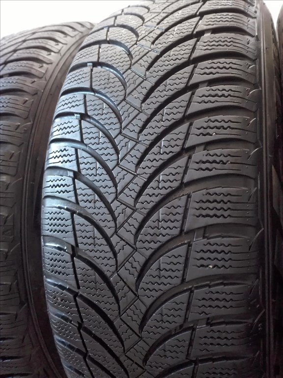 215/60R16 Nexen téli gumi garnitúra 215/60 R16 2. kép