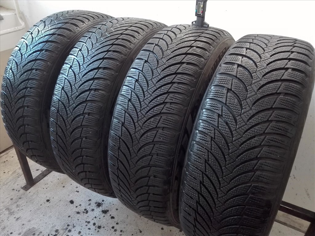 215/60R16 Nexen téli gumi garnitúra 215/60 R16 1. kép
