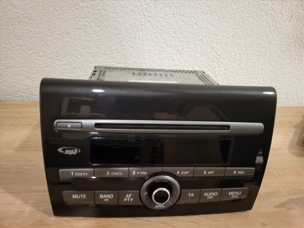 Fiat Bravo 2 gyári magnó  1. kép