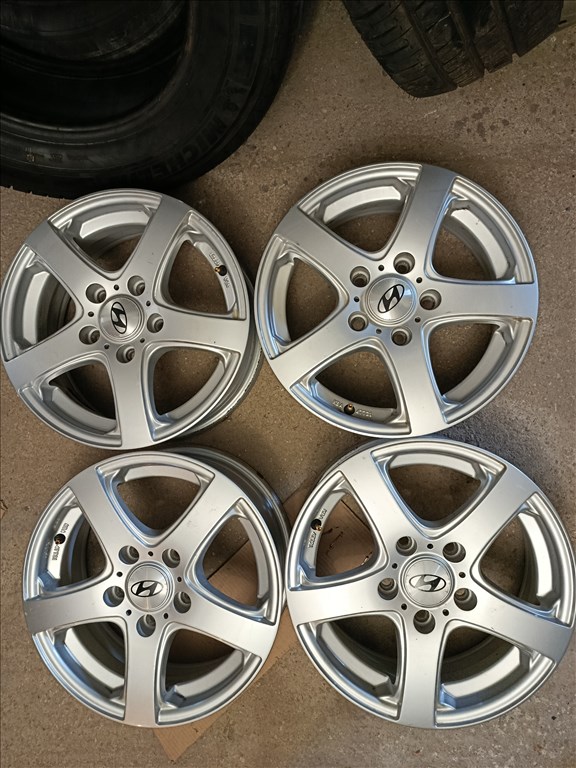  5x114.3 lyukosztású 6JJ 15" újszerű alufelni 1. kép