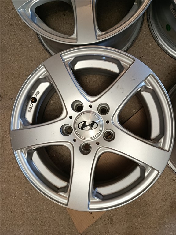  5x114.3 lyukosztású 6JJ 15" újszerű alufelni 5. kép