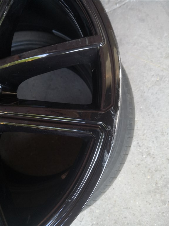 Audi 19-es gyári sérült alufelni 1db 4. kép