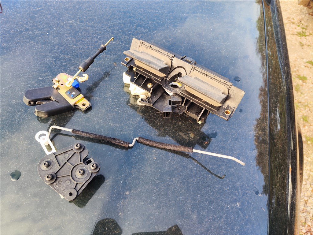 Audi A6 C5 csomagtér zár kompletten 1997-2004 1. kép