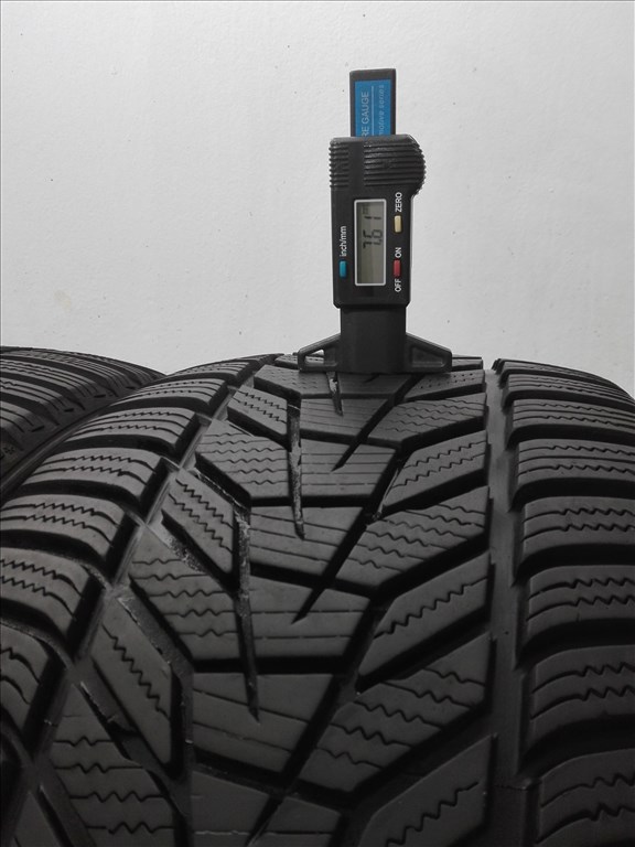 235/45R18 Hankook téli gumi garnitúra 235/45 r18 3. kép