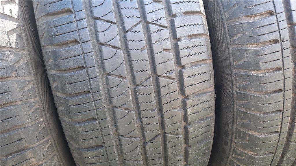  215/65 R16 Continental Négyévszakos gumik 3. kép
