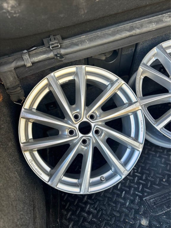  5x112 SKODA,VW,SEAT,AUDI A3, 18”téli TOYO R18, 18 téli garnitúra 5. kép