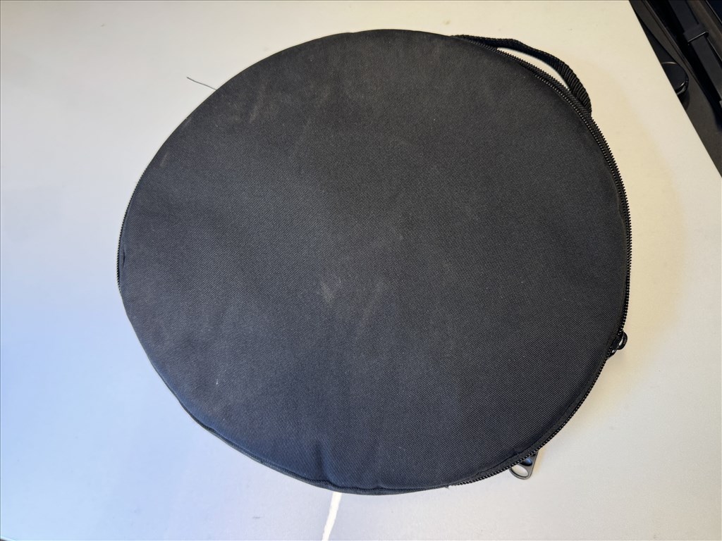 Eladó egy gyári Tesla UMC 1 töltő táska UMC töltőtáska 10.000 Ft 3. kép